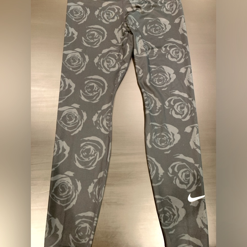Nike Women’s XL Portland Thorns Black Leggings